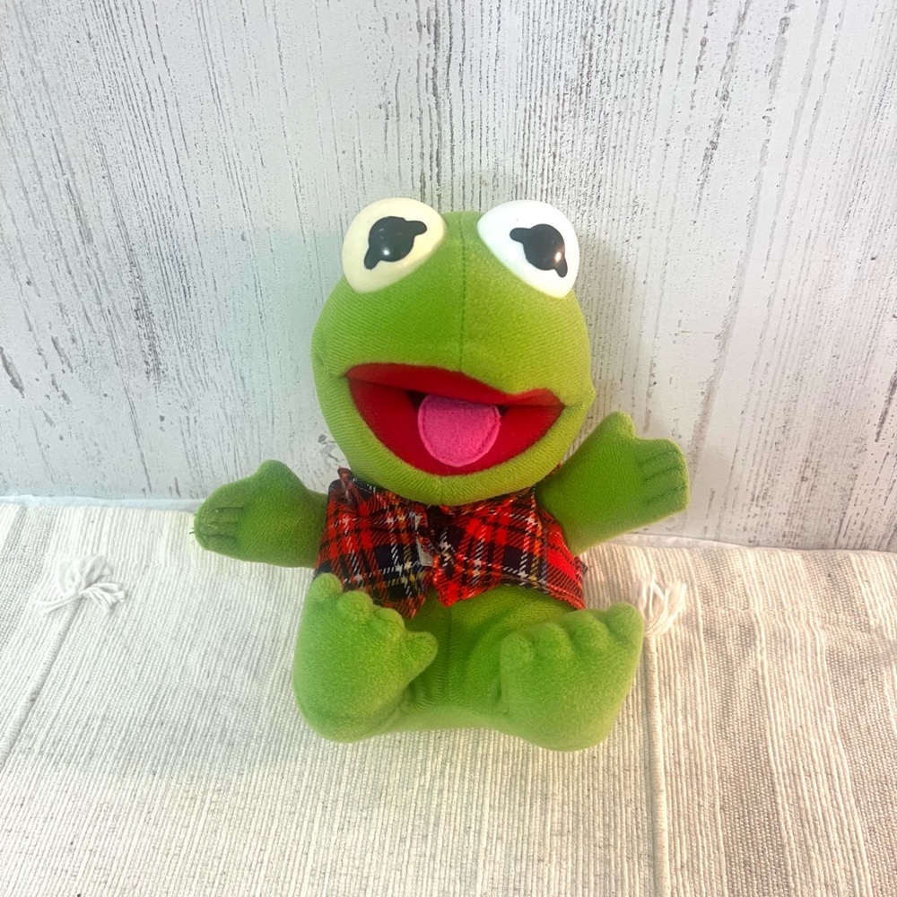 Vintage Henson 1987 baby Kermit the frog plushie
